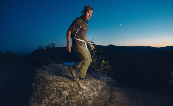 Men's Targhee Apex Wide Waterproof Hiking Shoe | Black/Abbey Stone