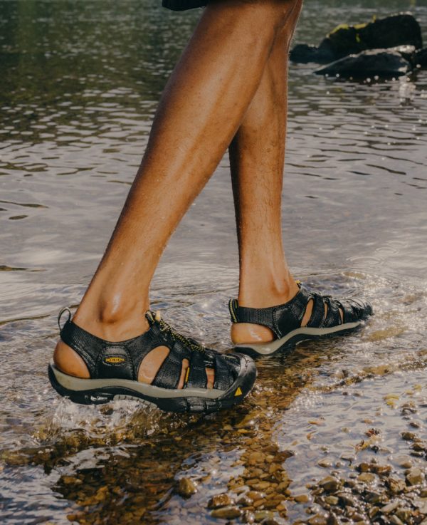 Men's Newport H2 Sandal  |  Naval Academy/KEEN Yellow